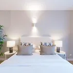 Torre Alta Apartments