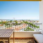Torre Alta Apartments